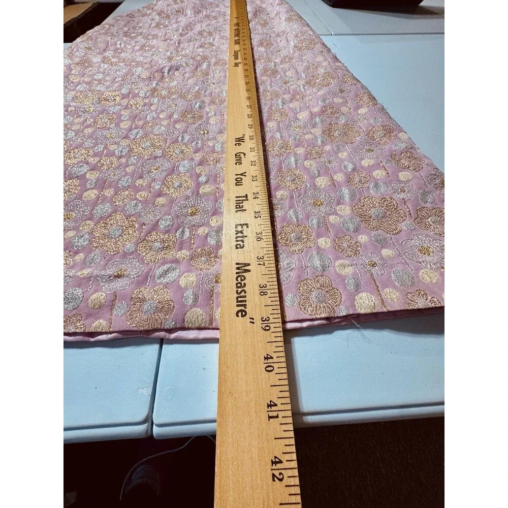 *Vintage 1970s Quilted Gold And Silver Flowers Embroidered Pink Maxi Skirt Small